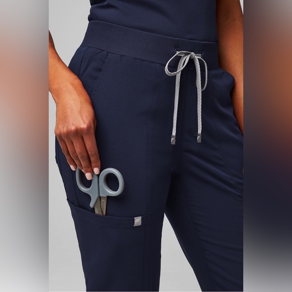 Fabletics Navy On-Call Joggers - Picture 3 of 9